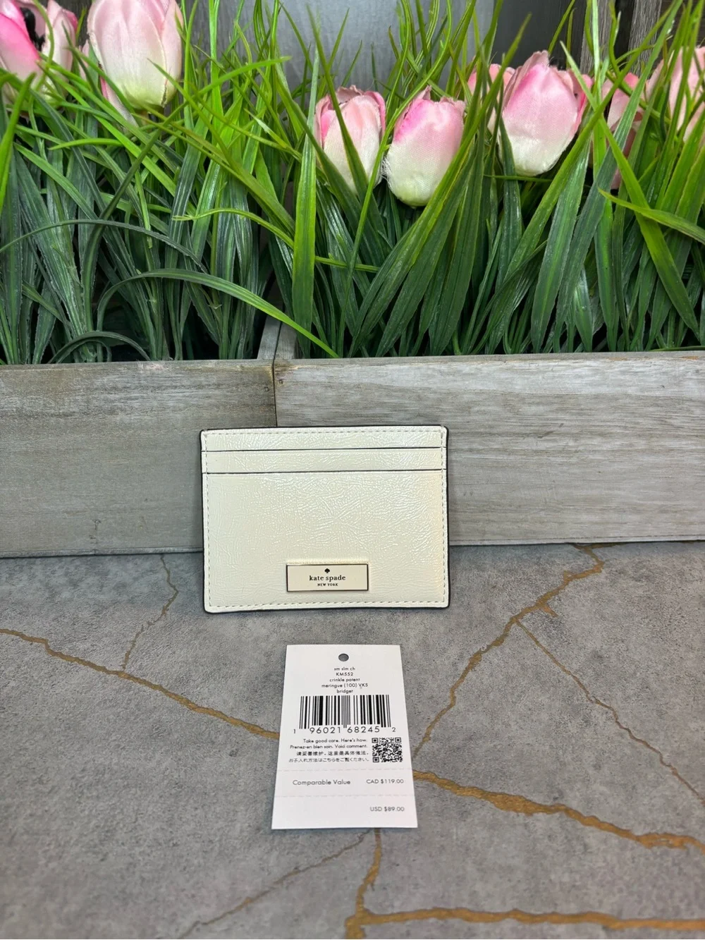 kate spade NWT Cream Leather Card Holder with Gold Plaque